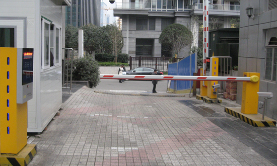 停車場收費系統價格與服務解析